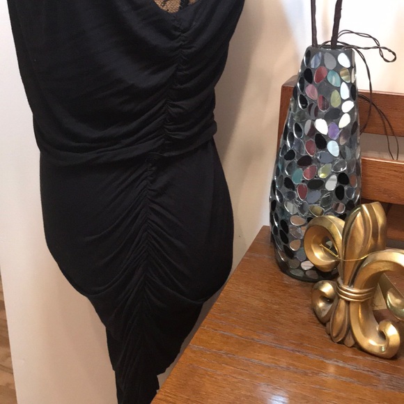 ✨ROUTE BLACK ONE SHOULDER FITTED DRESS✨ - Picture 2 of 4